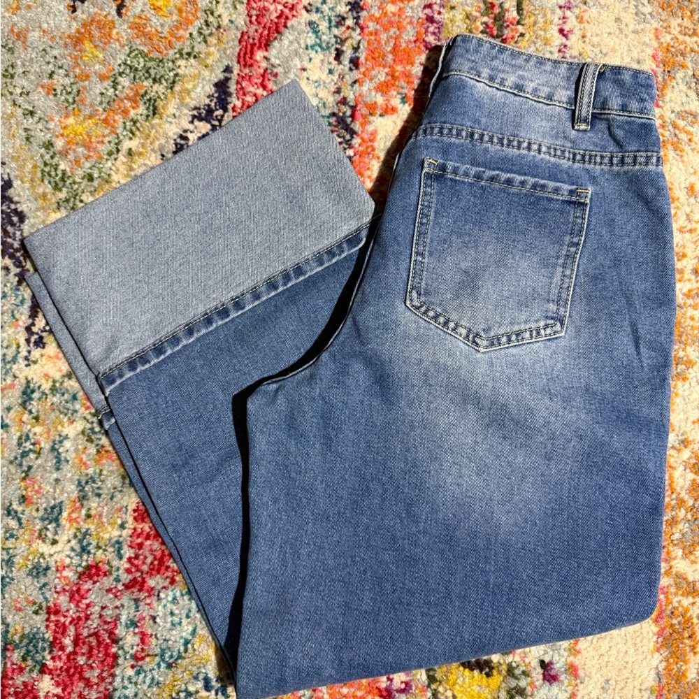 Women’s Cropped Jeans